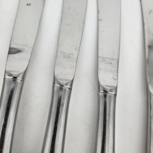 International Dinner Butter Knives Cape Cod Modern Flatware Stainless Steel 6 pc - Picture 3 of 7